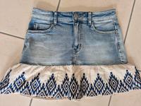 Desigual Jeansrock 38 blau Volant neuwertig Nordrhein-Westfalen - Wipperfürth Vorschau