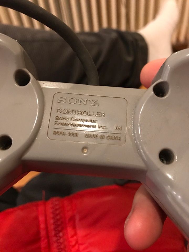 PlayStation 1 Controller 1995 in Heppenheim (Bergstraße)