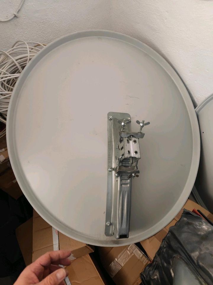 Antenne Dish 100 cm +4x Diavolo Rakete Quad LNB gebraucht+ DiSeqC in Weil der Stadt