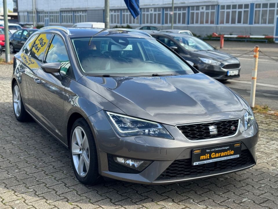 Seat Leon ST FR Automatik Aus 2 Hand Scheckheft Gepfl in Speyer