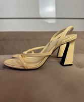 Sandalen/beige-creme-gelblich/heels/Gr.39/ Zara/neu Berlin - Schöneberg Vorschau