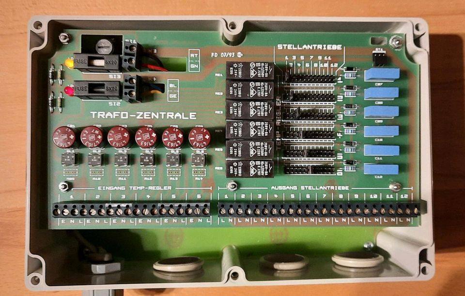 Fußbodenheizungs-Steuerung Heimeier Trafo-Zentrale in Parkstein