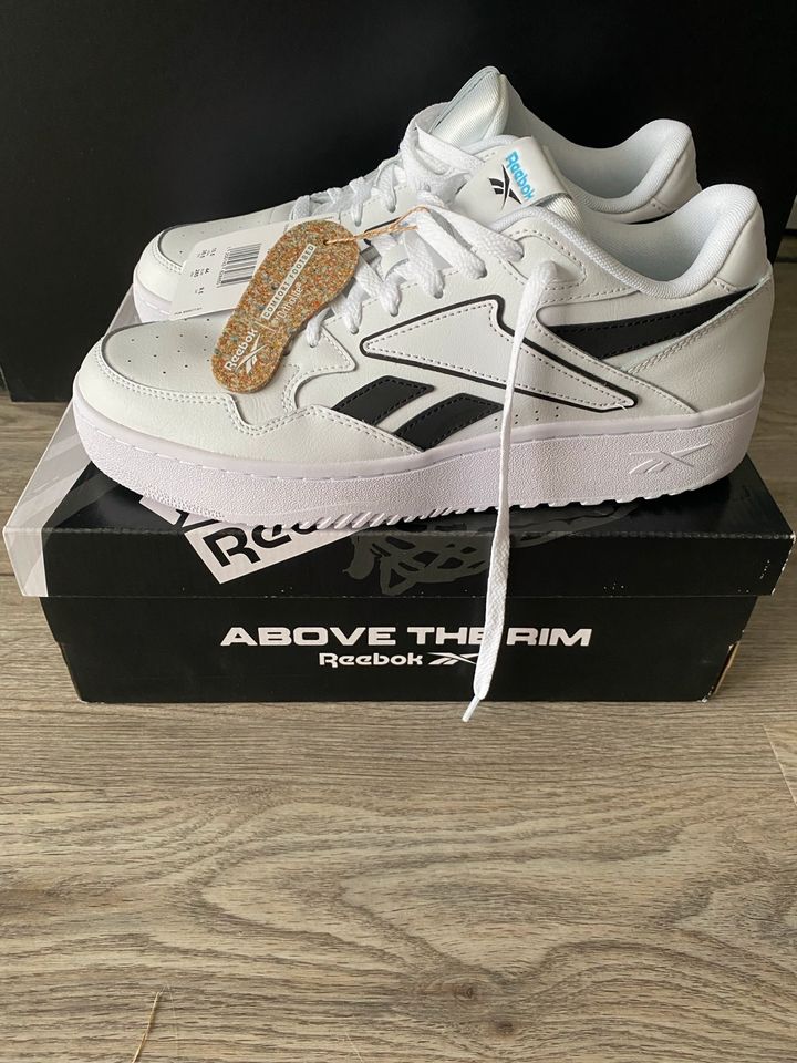 Reebok ATR Chill Größe 44 Sneaker in Kerpen