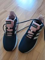 Adidas Sneaker Turnschuhe Gr. 40 neu Bayern - Hausen bei Würzburg Vorschau