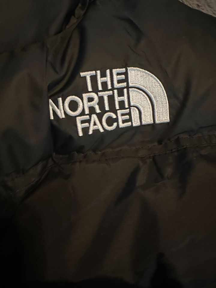 NEU The North Face Jacke Damen Daunenjacke S in Wesel