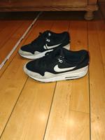 Nike Air 40,5 Düsseldorf - Grafenberg Vorschau