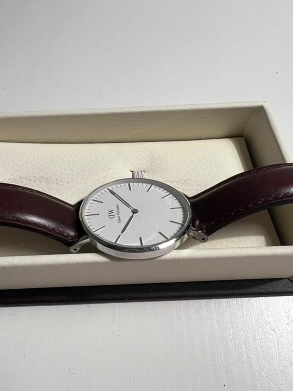 Herrenuhr von Daniel Wellington Classic St Mawes Silver 36mm in Fürth