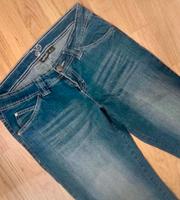 Damen Hose Jeans Große 40 Neuwertig Berlin - Charlottenburg Vorschau