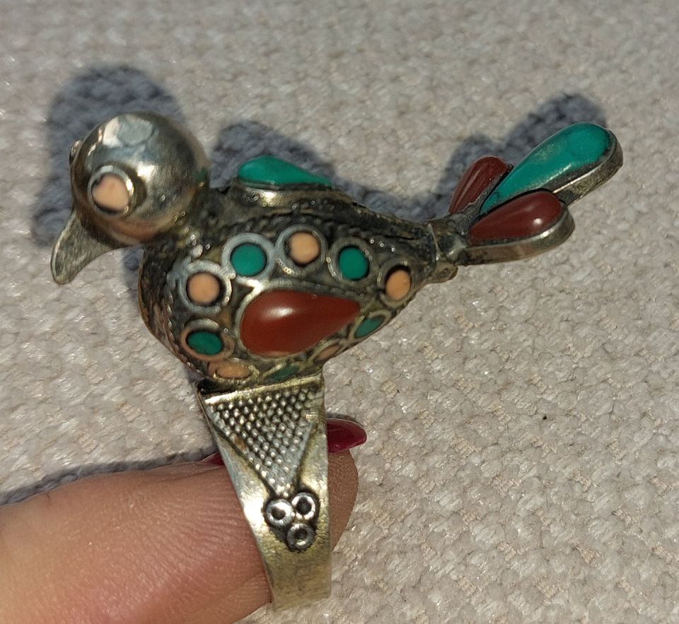 Ring aus Asien - mit Vogel Größe 58 in Kerpen