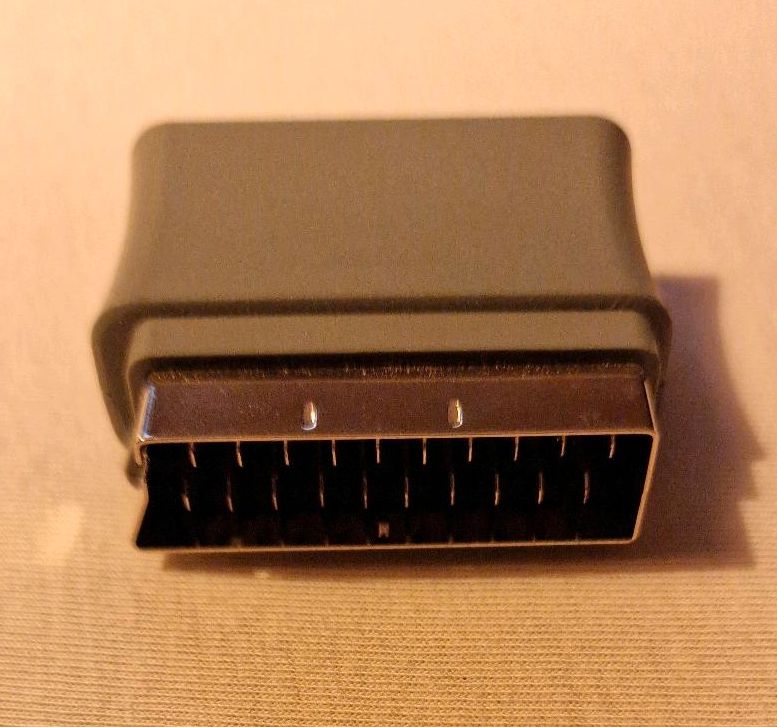 Microsoft XBOX 360 Scart Adapter Original in Würzburg