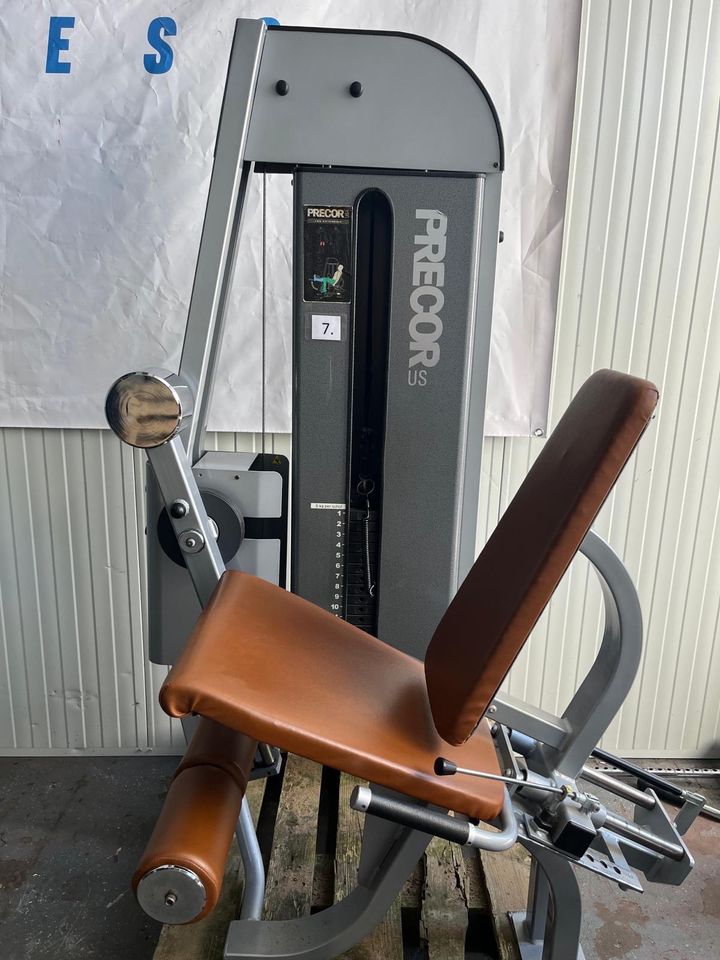 Precor Usa Beinstrecker/ Leg extension Machine Grey in Bocholt