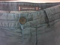 Tommy Hilfiger Chino Herrenhose Hose Gr. 40/32 navy neuwertig Hamburg-Mitte - Hamburg Veddel Vorschau