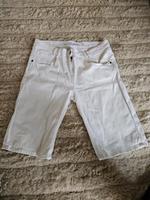 weicher weißer Jeans Bermuda GINA! Gr. 44 Nordrhein-Westfalen - Ratingen Vorschau