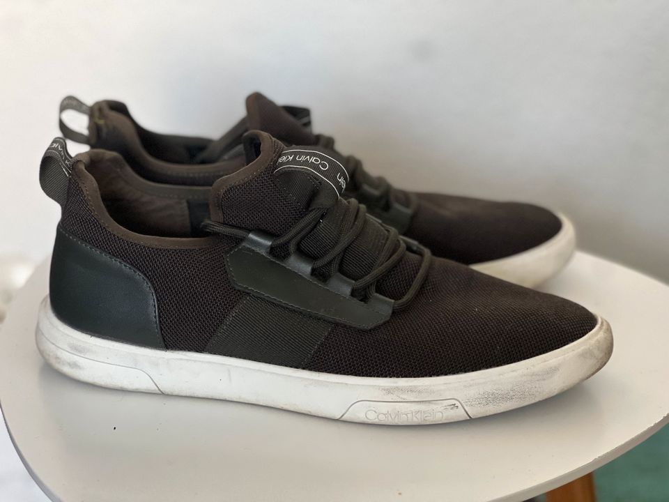 Sneaker Calvin Klein Gr. 42 in München