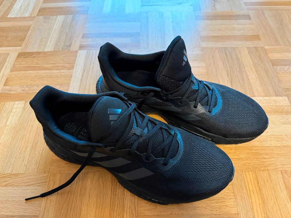 Adidas Schuhe Laufschuhe Solarglide 6 Größe 47 1/3 schwarz in Bochum -  Bochum-Mitte | eBay Kleinanzeigen ist jetzt Kleinanzeigen