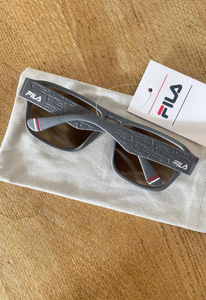 NEU * Fila Sonnenbrille grau *SF9344 2ASX* mit Spiegellinsen in Freising