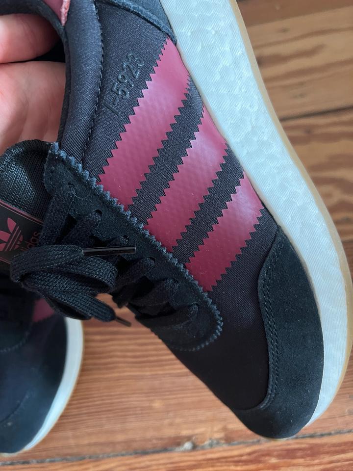 Adidas i 5923 bordeaux 2025