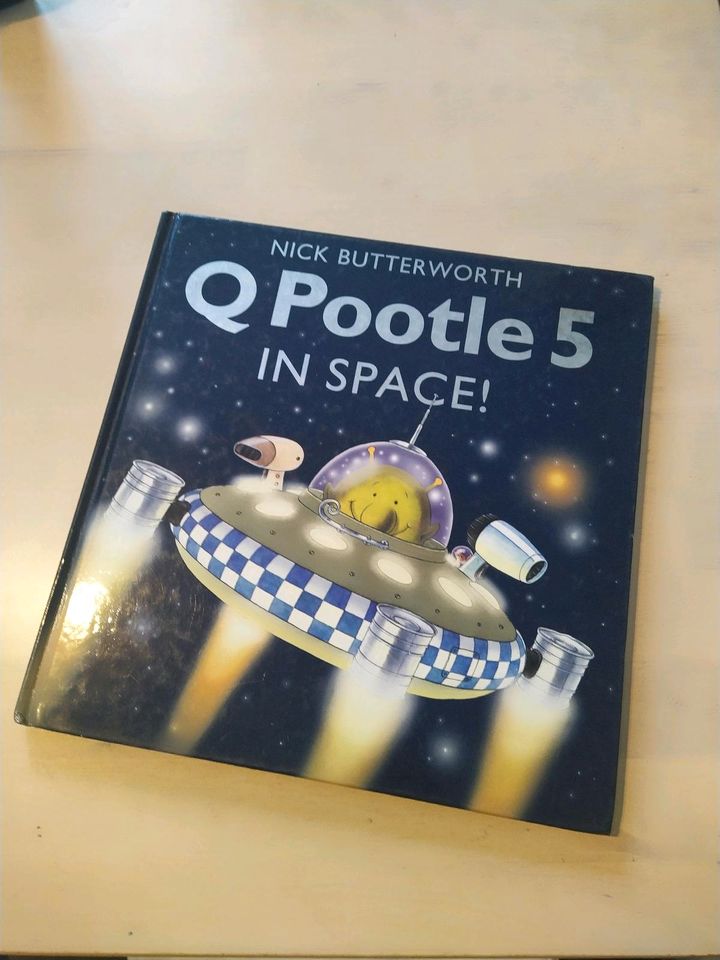 Buch Q Pootle 5 in Space Englisch Hardcover in Hessisch Lichtenau