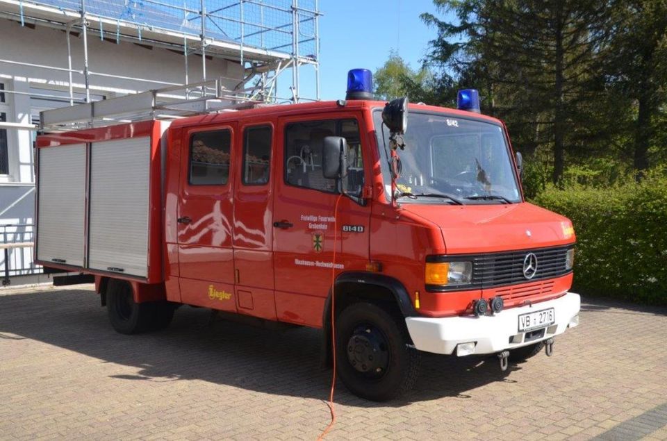 Feuerwehrauto Löschgruppenfahrzeug LF 8/6 Mercedes 814 D in Grebenhain