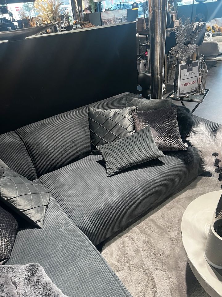 Sofa Couch Cord Grau Ecksofa Neu Sale sofort verfügbar Eckcouch in Jülich