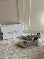 Catwalk Sandaletten silber glitzer, Gr. 39 Niedersachsen - Vechta Vorschau