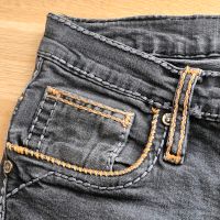 Jeans W30 Boutique Stück Grau Orange mit breiten Ziernähten Baden-Württemberg - Magstadt Vorschau