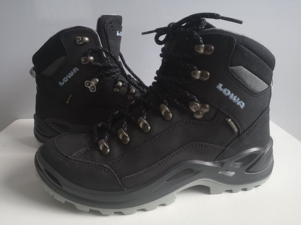 Damen Wander Schuhe Boots LOWA RENEGADE GTX Gr 39,5 schwarz Nubuk in Erkrath