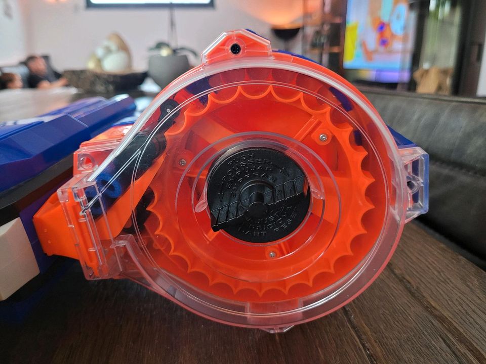 Nerf Elite Infinus super Zustand inkl. Munition in Mutlangen