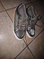 schicker bequemer   Sportschuh Gr 40, nur VB 15 Eur. Niedersachsen - Burgdorf Vorschau