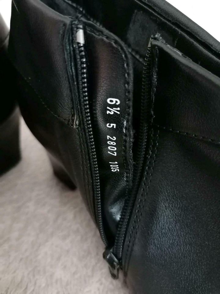 ARA STIEFELETTEN NEU ! SCHWARZ GRÖßE 6,5 (40) in Herne