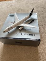 Lufthansa Gemini 200 Modellflugzeug Aribus 330-300 D-AIKO 1:200 Rheinland-Pfalz - Weitersburg Vorschau