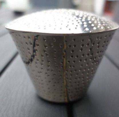Teelichthalter Votivkerze Metall Lochstanzung Deckel Gefäß in Egelsbach
