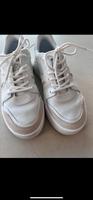 Lacoste sneaker gr 39 weise leder Schuhe wie neu ❤️ Hessen - Büdingen Vorschau