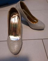 Schuhe, Pumps, High Heels, sehr guter Zustand Bayern - Heilsbronn Vorschau