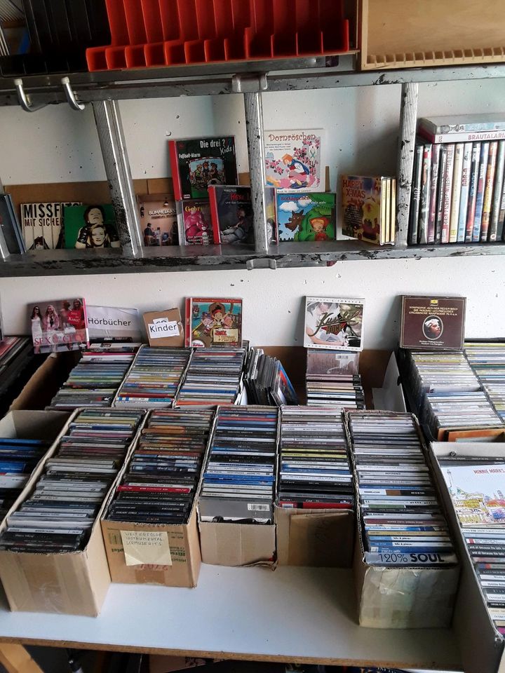 3000 Single Schallplatten, CDs & Artverwandtes   mit Termin in Moers