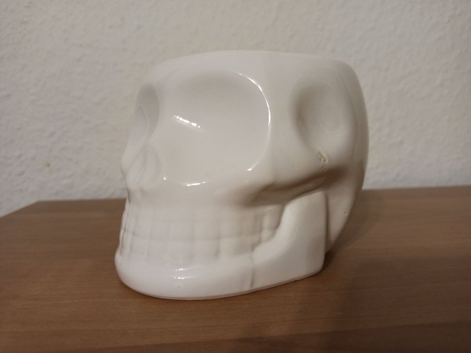 Blumentopf Übertopf Vase Deko Schädel Skull Totenkopf Halloween in Haßloch