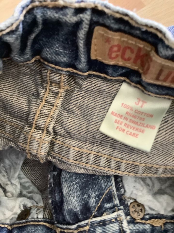 Ecko Jungen Jeans Hose kaum getragen! 92/98 in Berlin