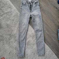 Berschka Highwaist Jeans Niedersachsen - Westoverledingen Vorschau