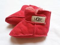 Babylederschuhe UGG, sehr guter Zustand, Sohlenlänge ca. 12 cm Bayern - Aschaffenburg Vorschau