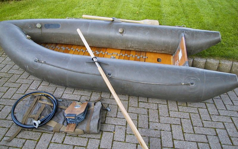 Bundeswehr Schlauchboot für Freizeit und Angler BW olive in  Friedrichshain-Kreuzberg - Kreuzberg | Schlauchboote kaufen | eBay  Kleinanzeigen ist jetzt Kleinanzeigen