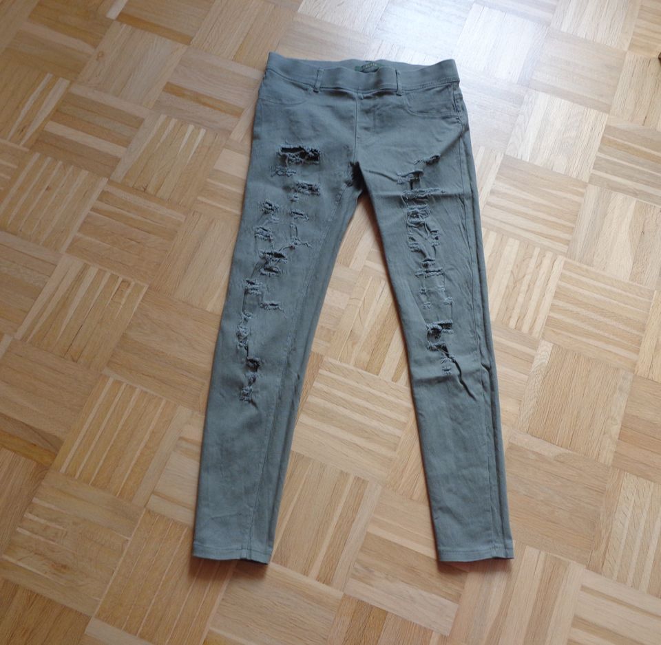 Vintage-Leggings Jeans-Style Gr. 42 bzw.ca.Gr. M/L, khaki,Laulia in Hamburg