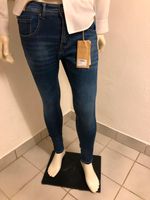 Jeans / Hose von der Marke Denim neu in Größe M Baden-Württemberg - Urbach Vorschau