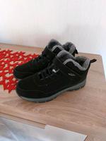 Schuhe neu Größe 42 mit Fell gefüttert Thüringen - Mohlsdorf Vorschau