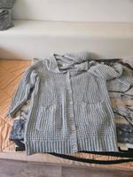 Verkaufe eine Strickjacke Mecklenburg-Vorpommern - Wolgast Vorschau