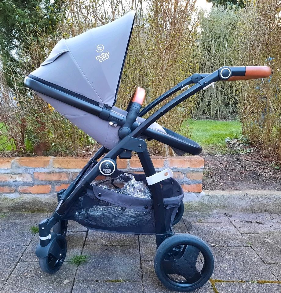 Kinderwagen in Herxheim bei Landau/Pfalz