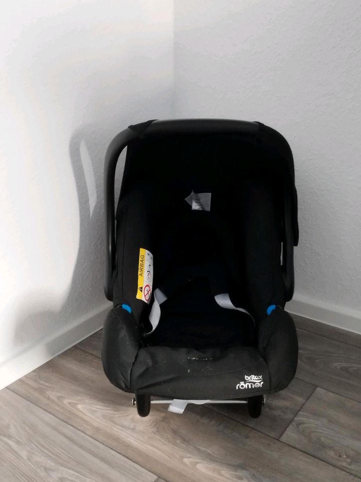 Ich verkaufe einen Babyautositz in Leipzig