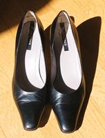 Damen Schuhe von Peter Kaiser neuwertig Köln - Bayenthal Vorschau