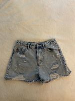 Kurze Shorts von Stradivarius in der Gr.S NEU Nordrhein-Westfalen - Unna Vorschau