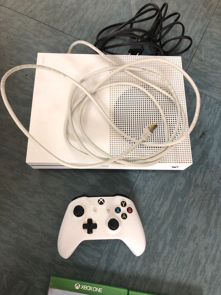 Xbox one S in Hamburg