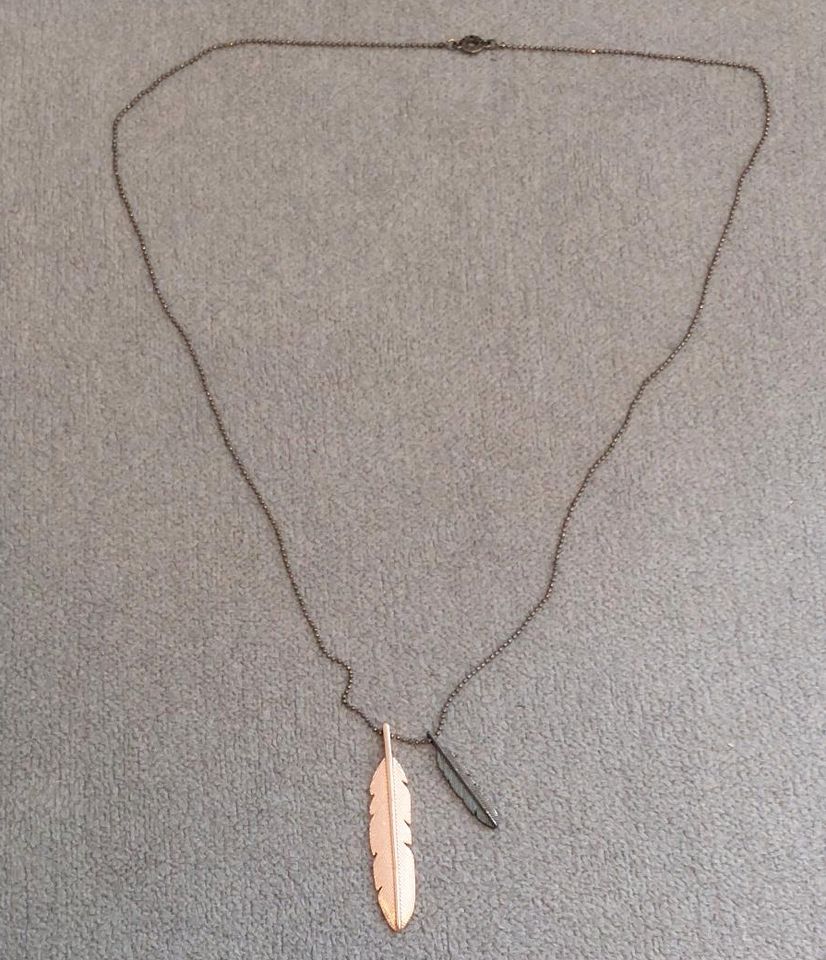 Pilgrim Halskette mit 2 Federn Schmuck Modeschmuck in Freudenberg